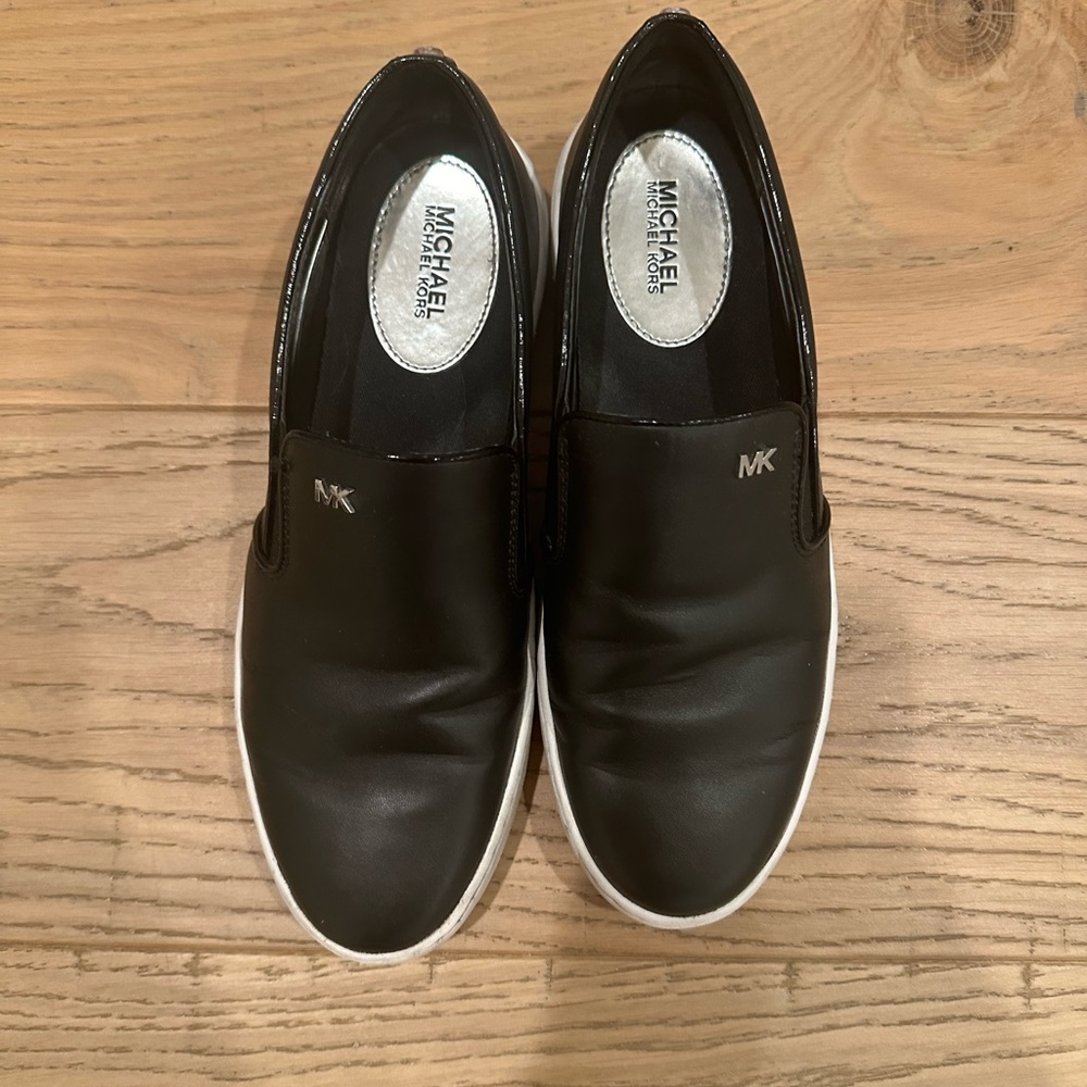Black Shoes